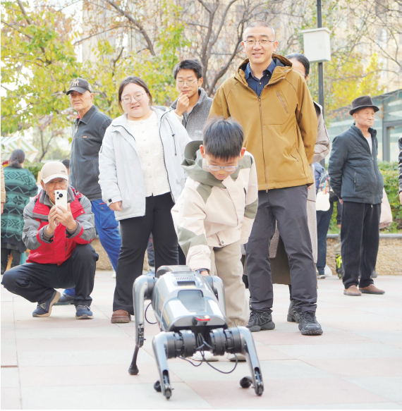 《天津教育报》报道星空“科普+文化”科技嘉年华创意市集活动