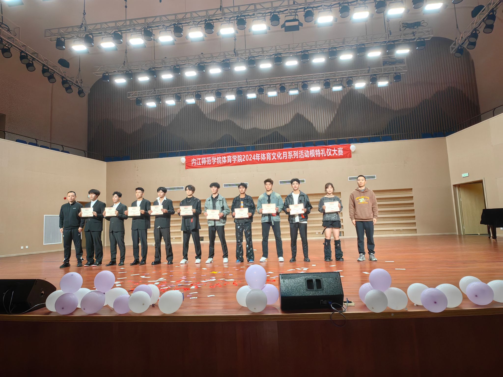 图示, 示意图
中度可信度描述已自动生成:ver1 图示, 示意图
中度可信度描述已自动生成:ver1